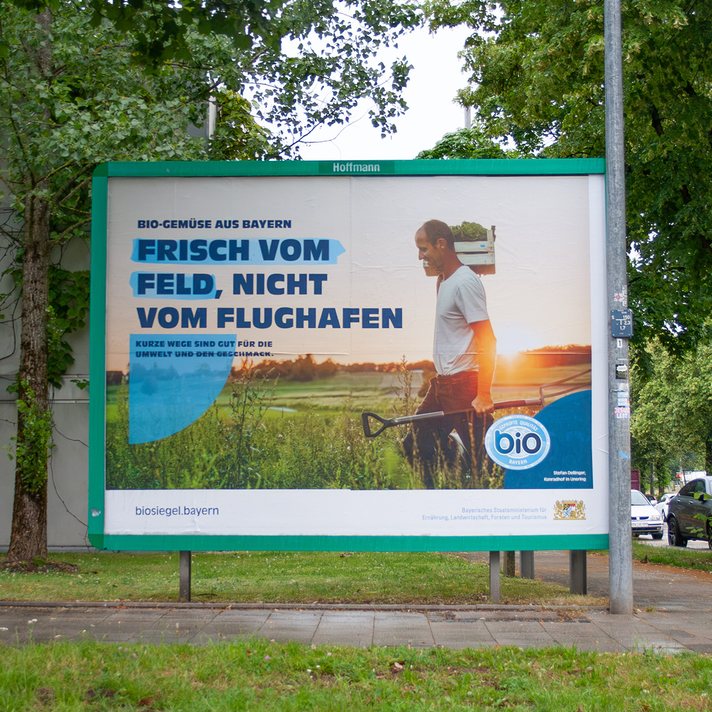 Außenwerbefläche für das Bayrische Bio-Siegel.