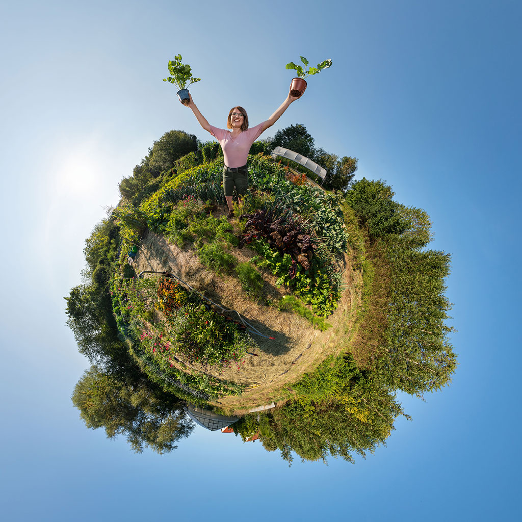Das Bild zeigt eine "My Little Planet" Fotografie der Gärtnerei Herb..